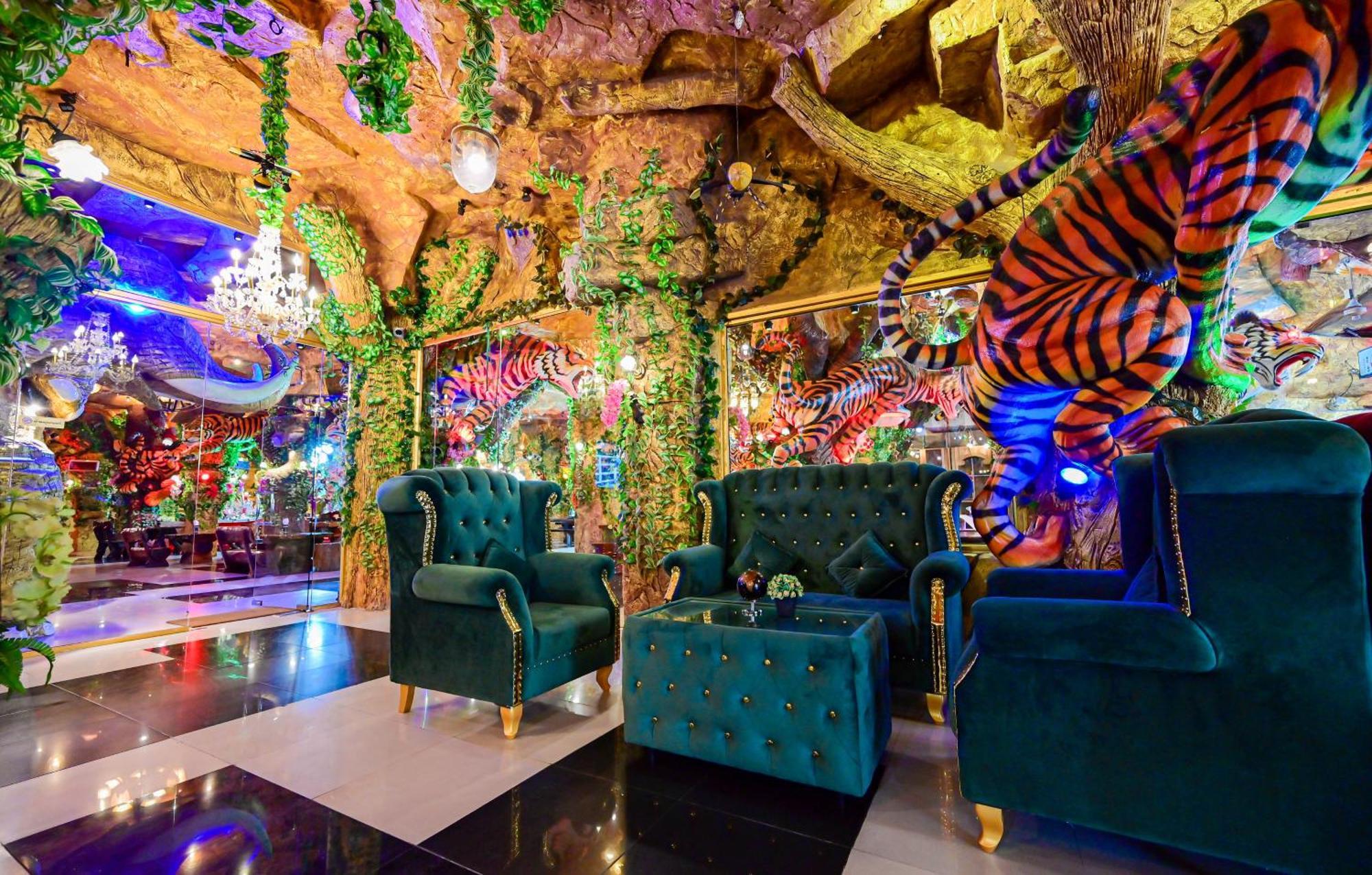 Patong Tiger Complex Hotel מראה חיצוני תמונה