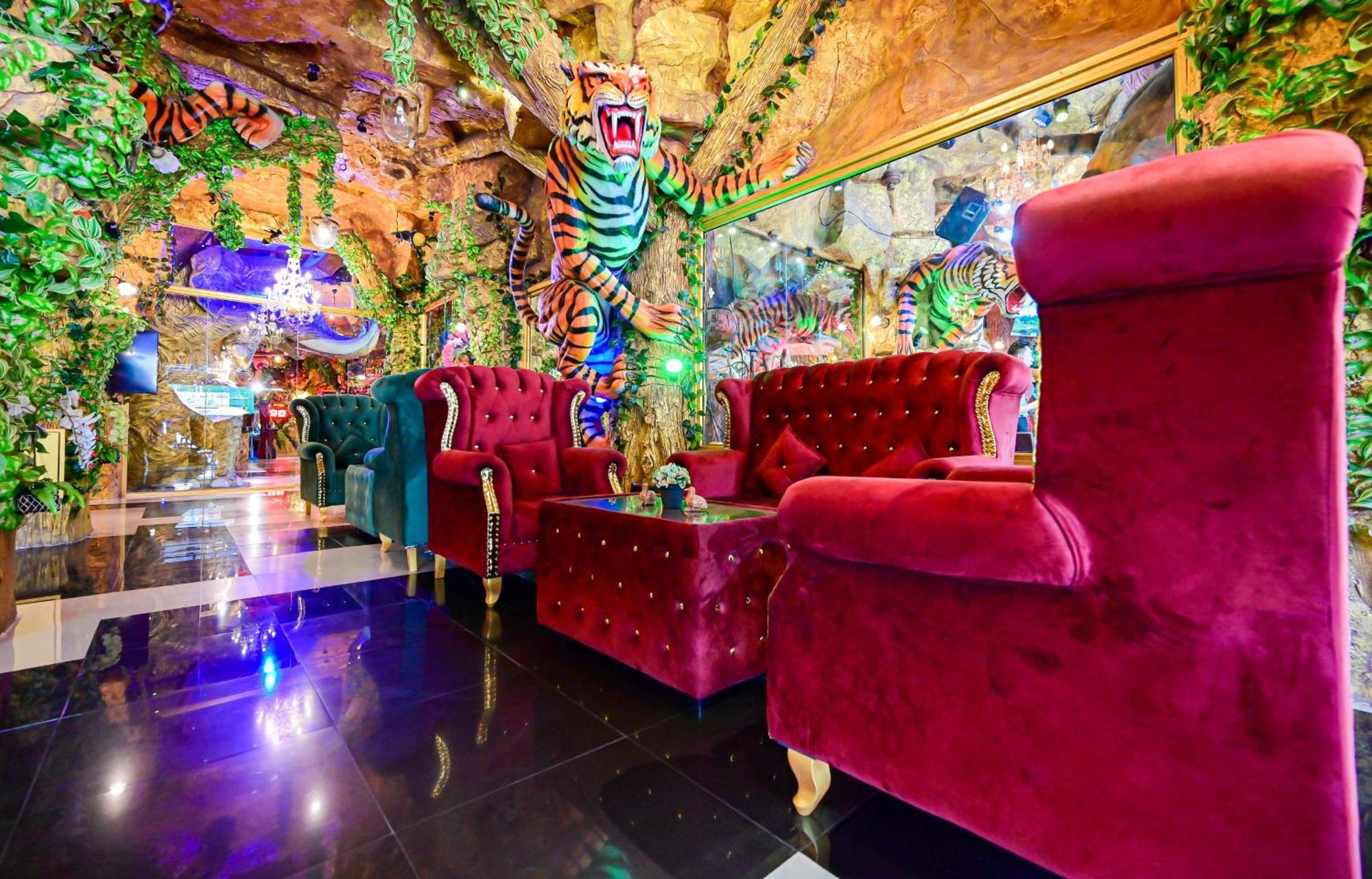 Patong Tiger Complex Hotel מראה חיצוני תמונה