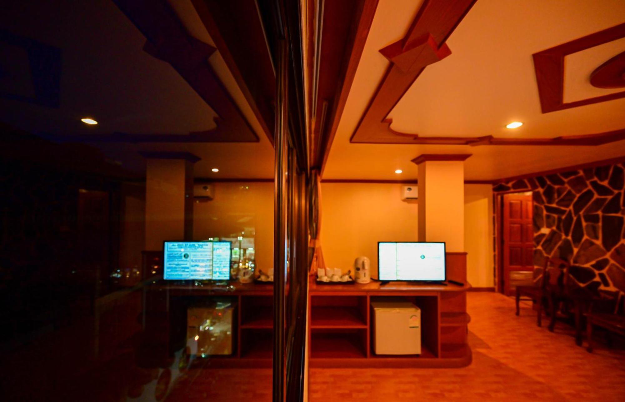 Patong Tiger Complex Hotel מראה חיצוני תמונה