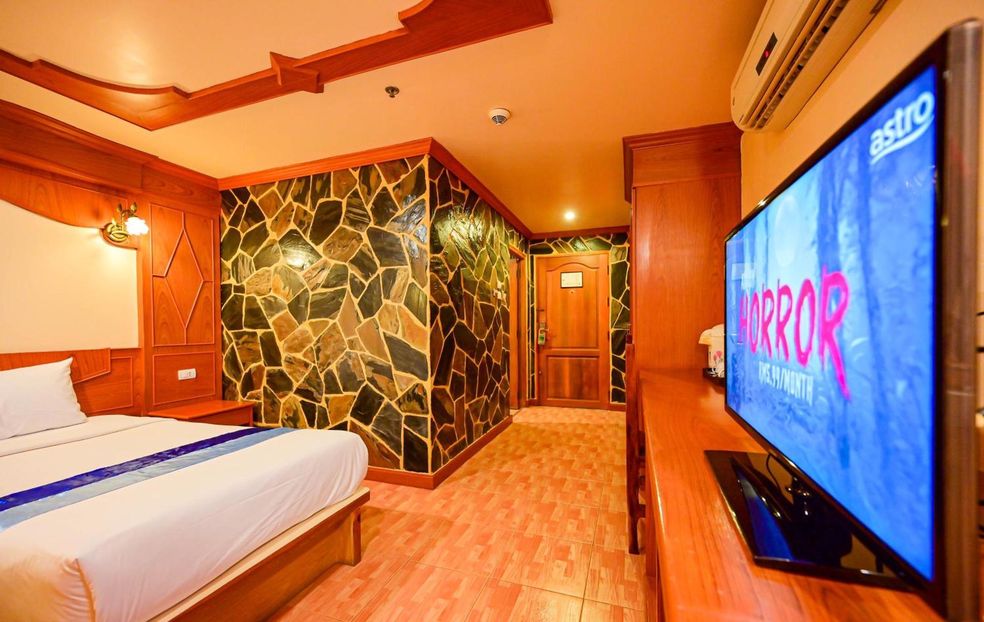Patong Tiger Complex Hotel מראה חיצוני תמונה